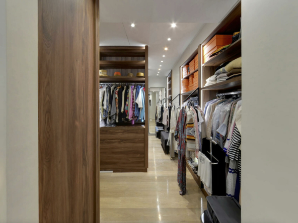 walk-in-dressing-1-1742224183.jpg