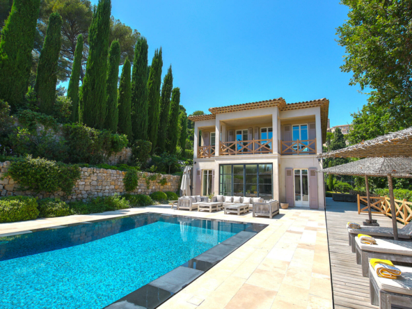 villa-mougins02-1726749111.jpg