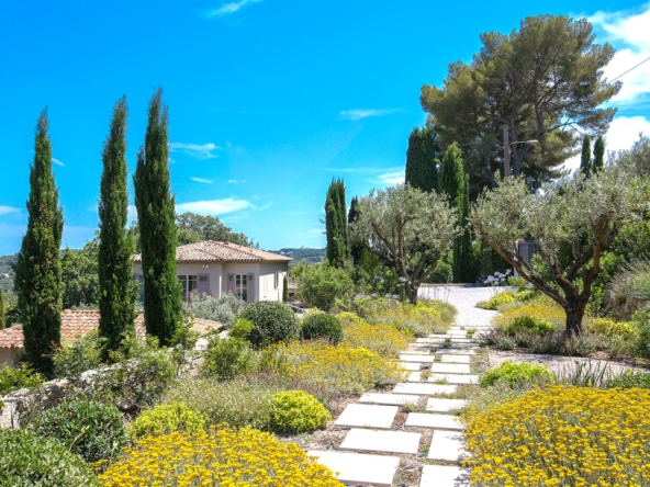 villa-mougins10-1726748772.jpg