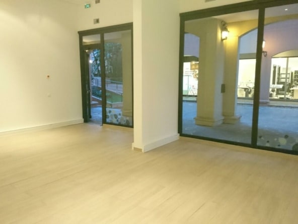 pie-ce-principale-vitrine-moyen--1655454916.jpg